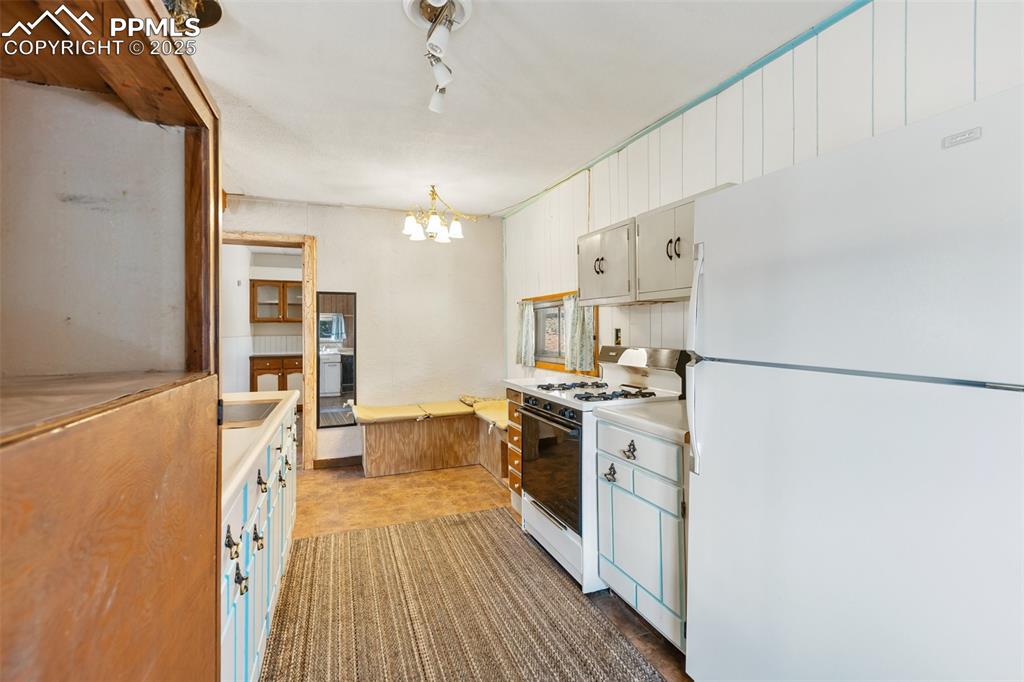 272 Spring Valley Trail Florissant CO 80816