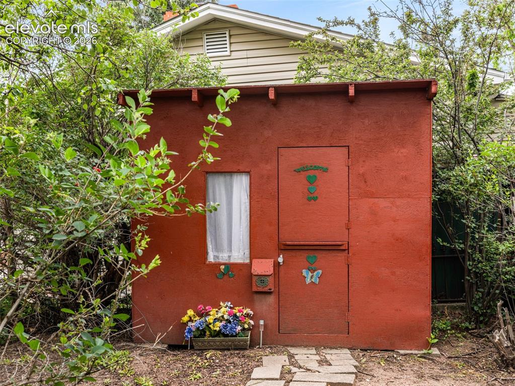 628 Castle Road Colorado Springs CO 80904