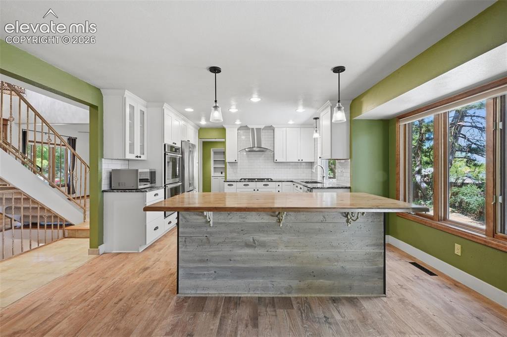 927 Oakwood Drive Castle Rock CO 80104
