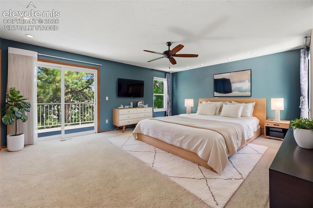 927 Oakwood Drive Castle Rock CO 80104