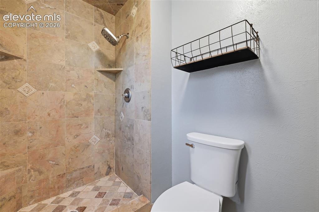 927 Oakwood Drive Castle Rock CO 80104