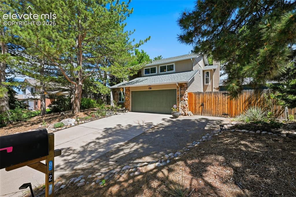927 Oakwood Drive Castle Rock CO 80104