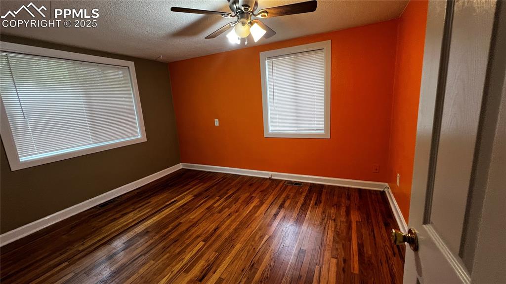 2002 Oak Way Colorado Springs CO 80906