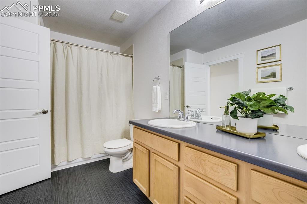 5563 Wolf Village Drive Colorado Springs CO 80924
