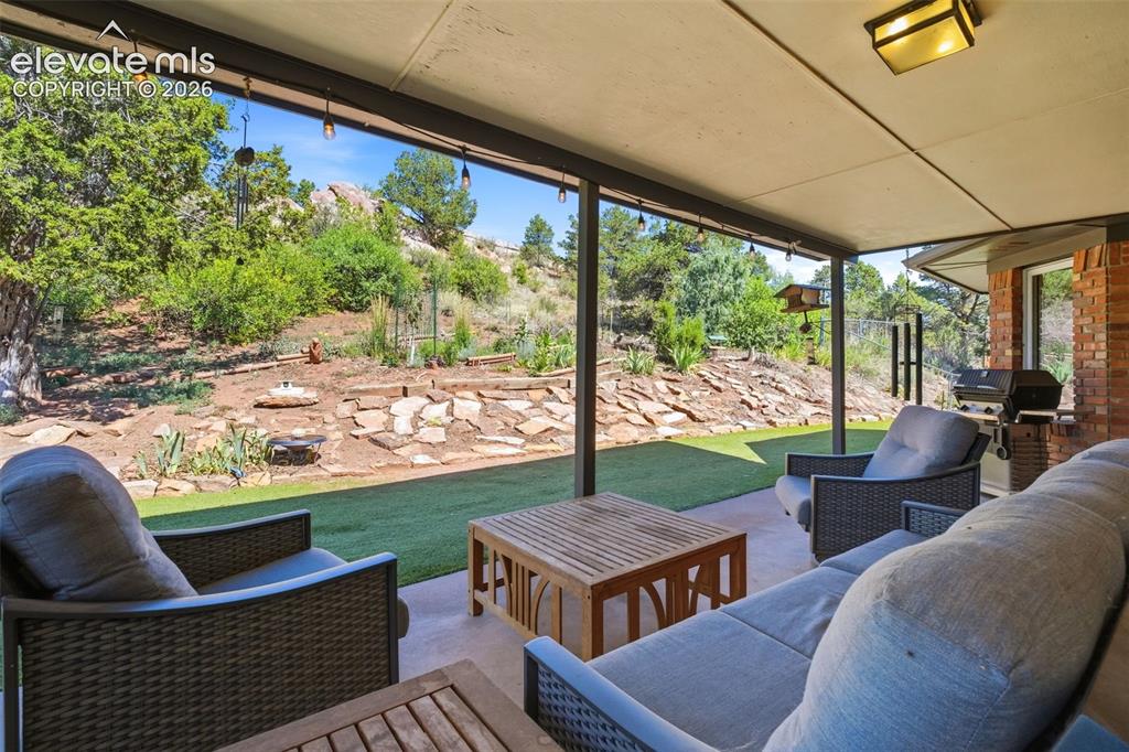 6 Las Piedras Escondidas Colorado Springs CO 80904