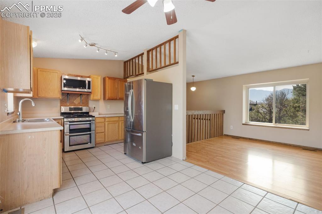 3105 Sunray Place Colorado Springs CO 80916