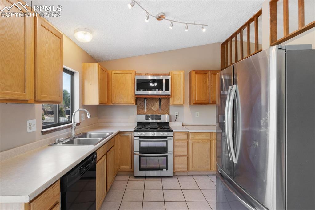 3105 Sunray Place Colorado Springs CO 80916