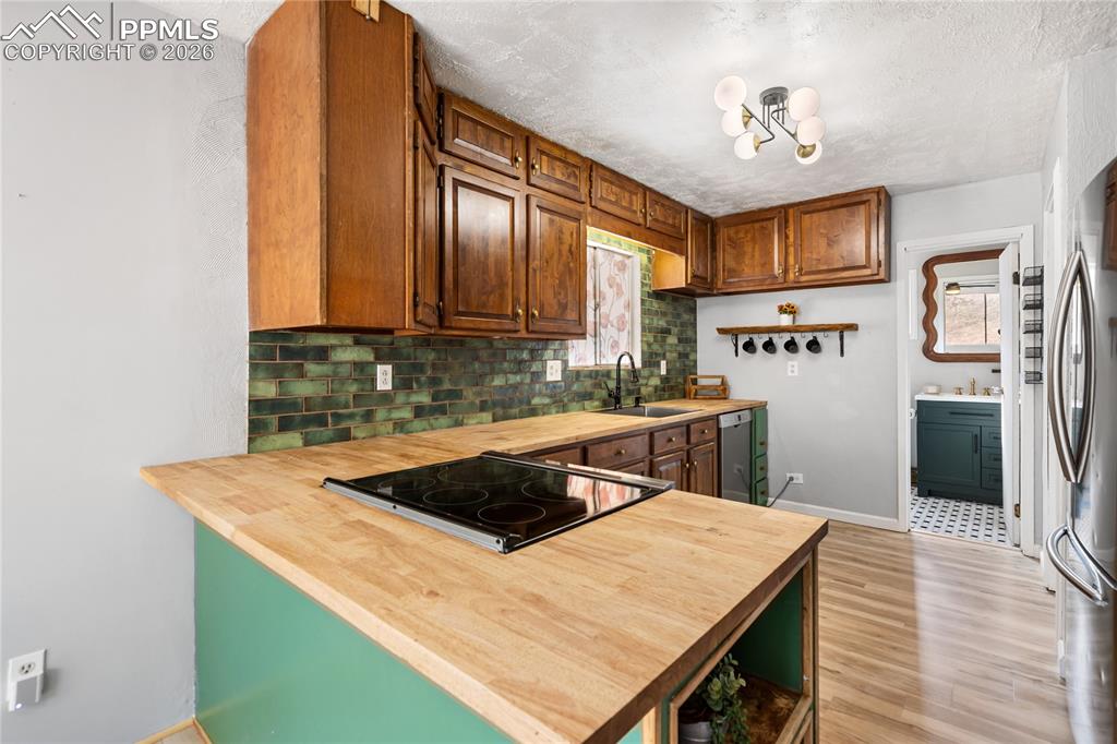5060 County Road 1 Cripple Creek CO 80813