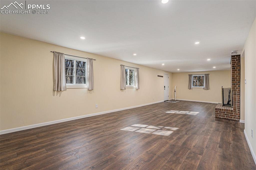 419 Chamberlin Place Colorado Springs CO 80906