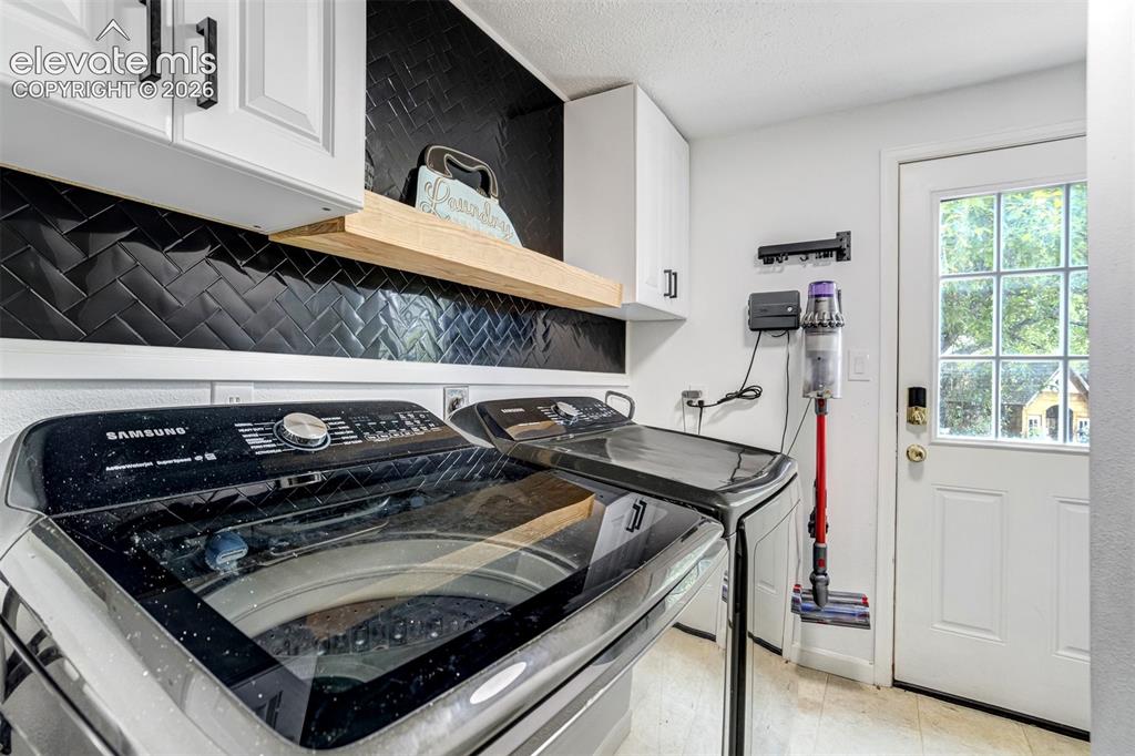 2255 Allyn Way Colorado Springs CO 80915