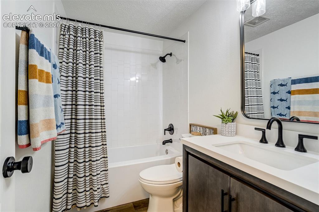 2255 Allyn Way Colorado Springs CO 80915