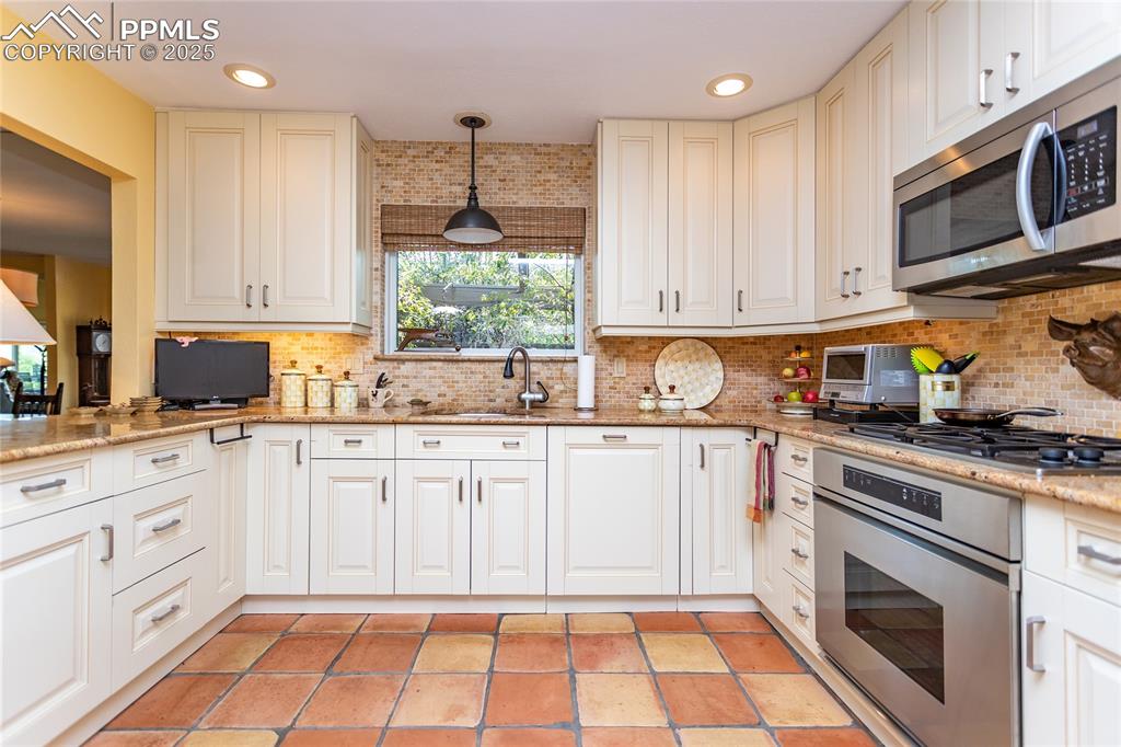 2609 Ashgrove Street Colorado Springs CO 80906