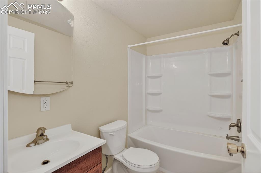 3893 Roan Drive Colorado Springs CO 80922