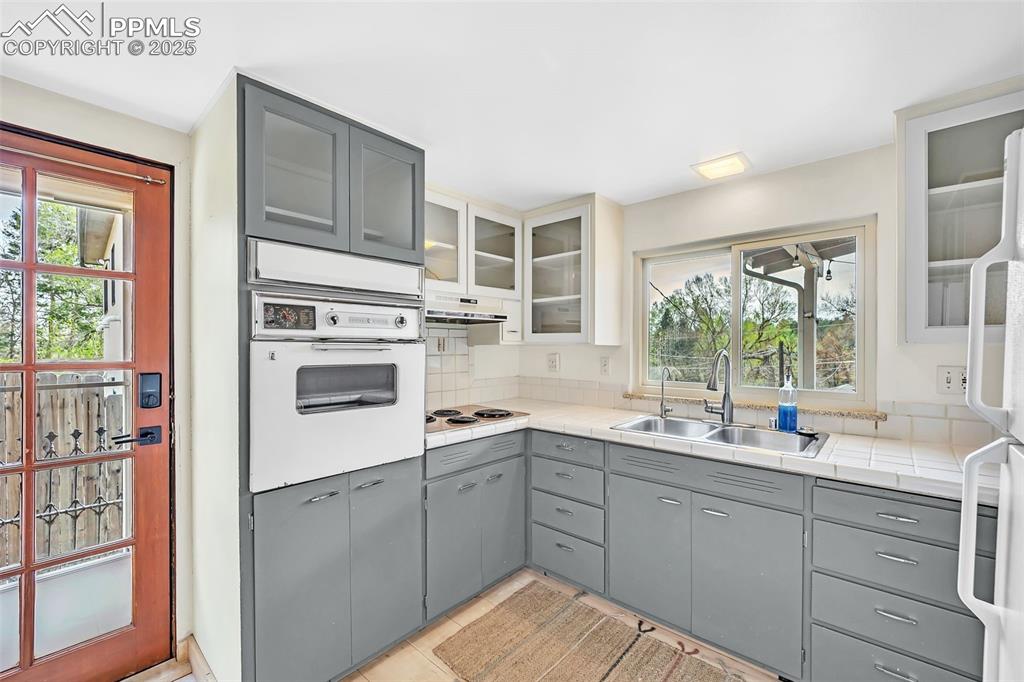 1624 Cheyenne Boulevard Colorado Springs CO 80906