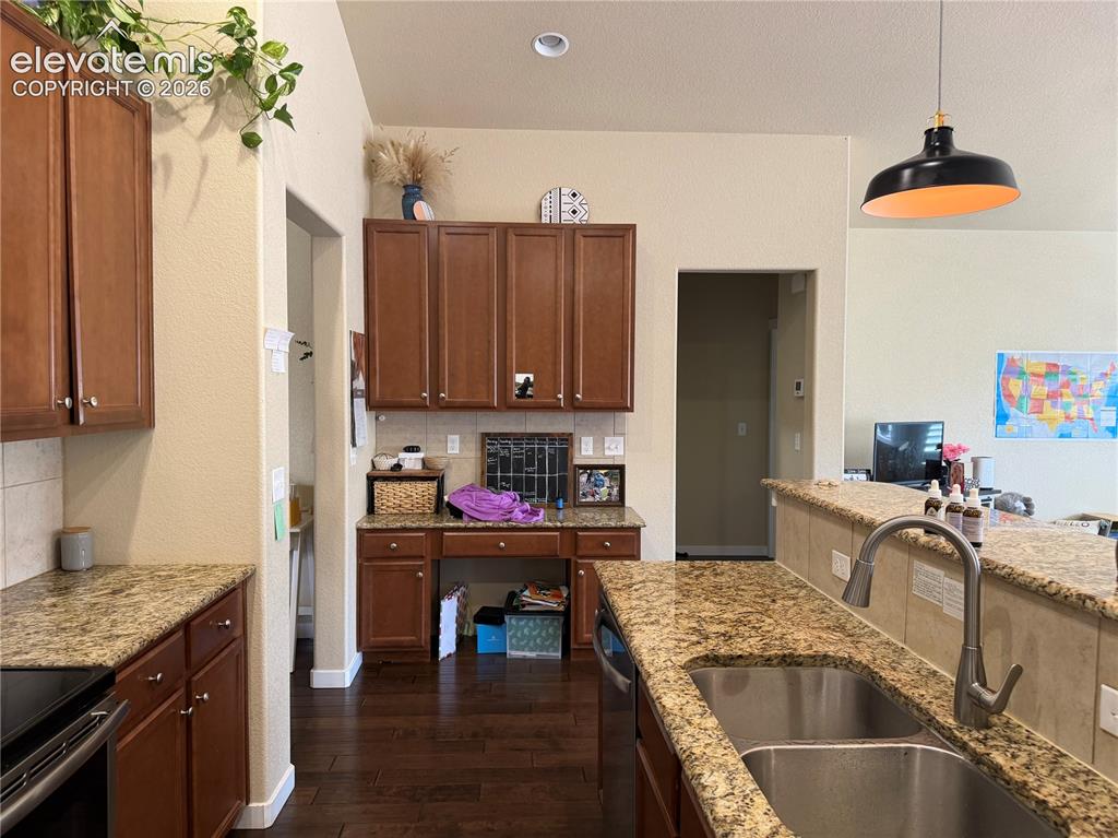 2327 Chickhollow Drive Colorado Springs CO 80910