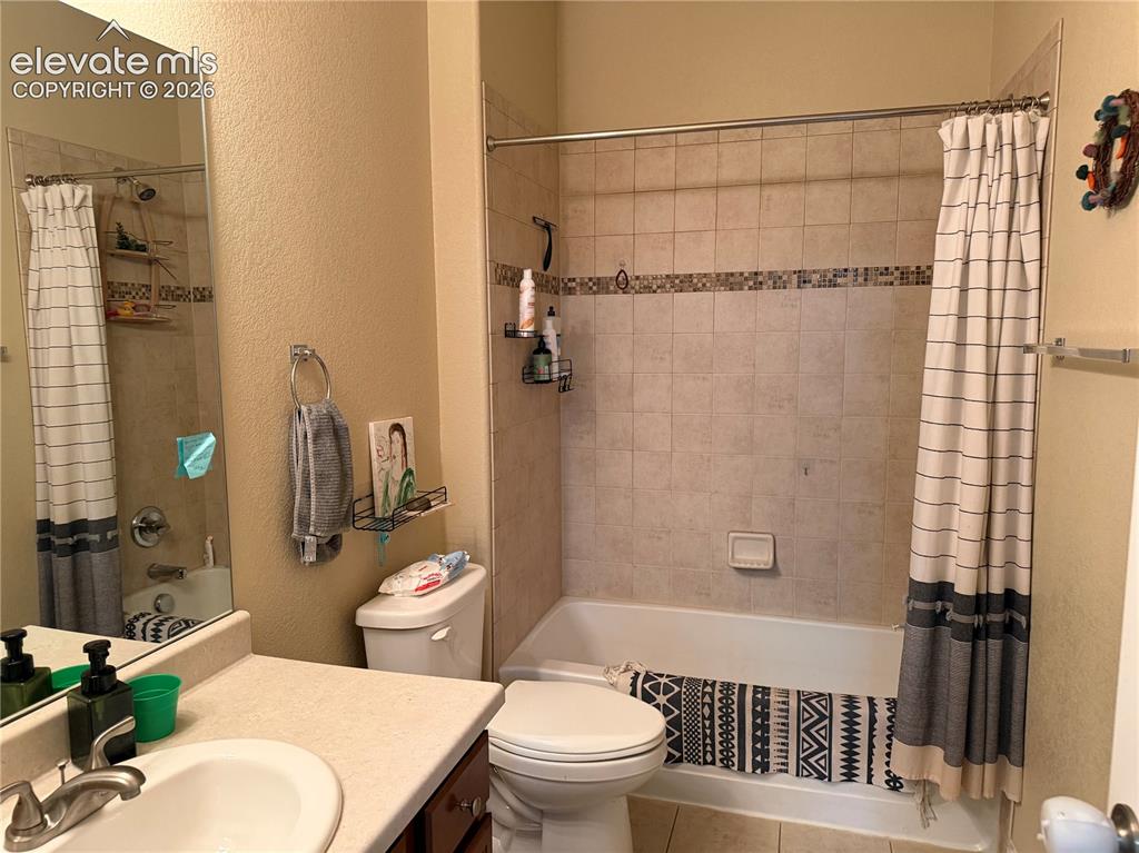 2327 Chickhollow Drive Colorado Springs CO 80910