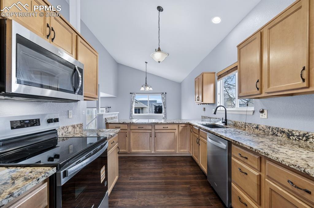 7983 Superior Hill Place Colorado Springs CO 80908
