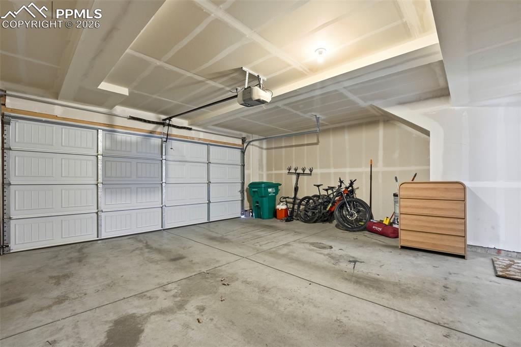 2004 Rozzer View Colorado Springs CO 80910