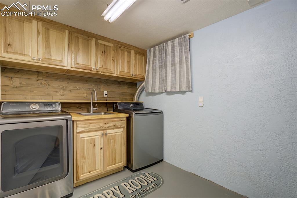 3322 E La Salle Street Colorado Springs CO 80909