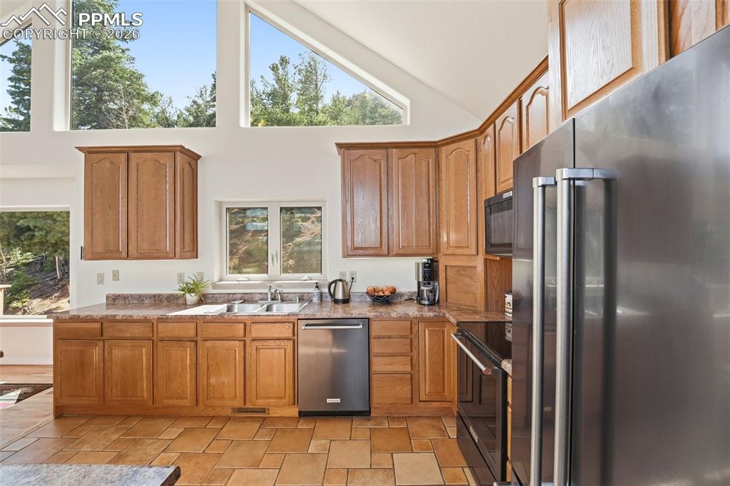 6070 Big Horn Road Manitou Springs CO 80829