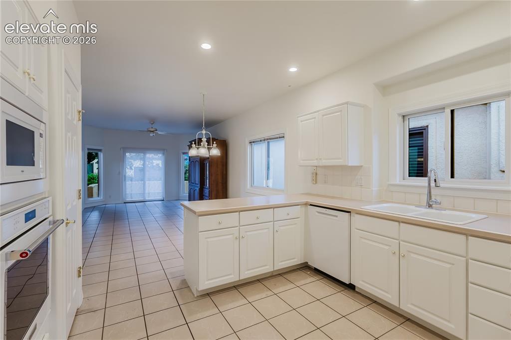 2115 Paseo Del Oro Colorado Springs CO 80904