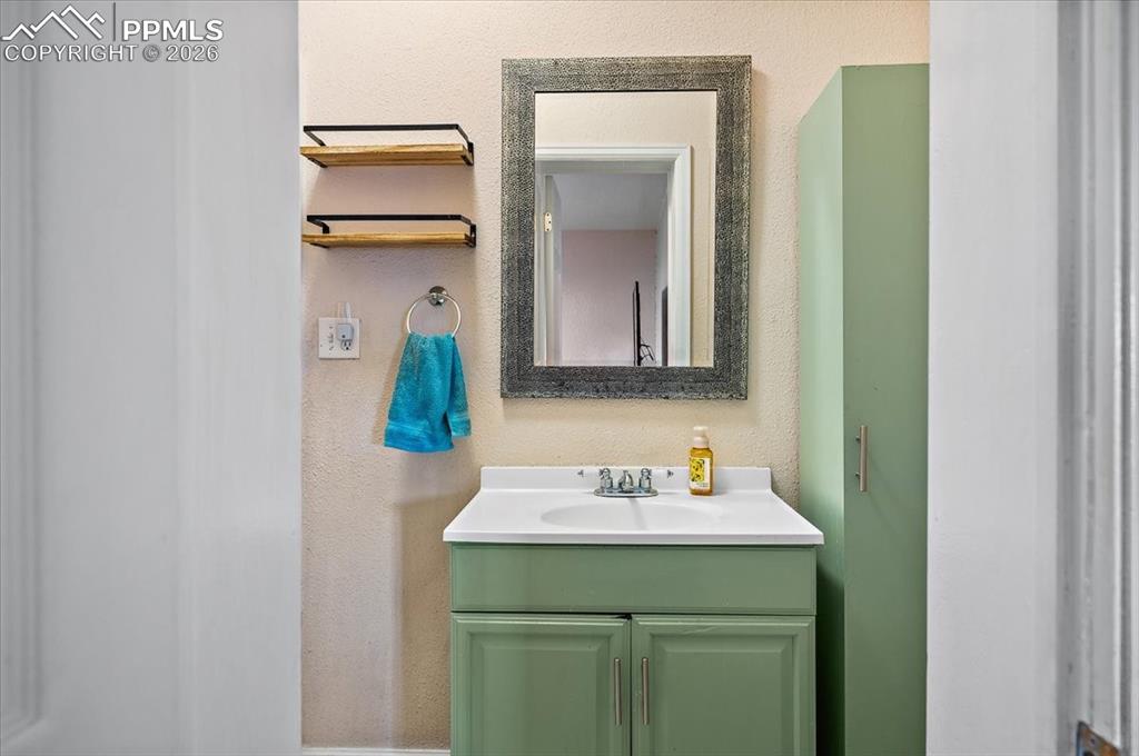 2223 Pine Street Pueblo CO 81004