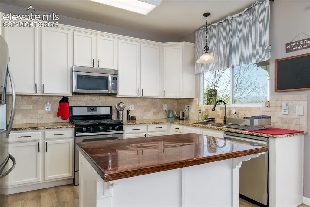 3868 Happy Jack Drive Colorado Springs CO 80922