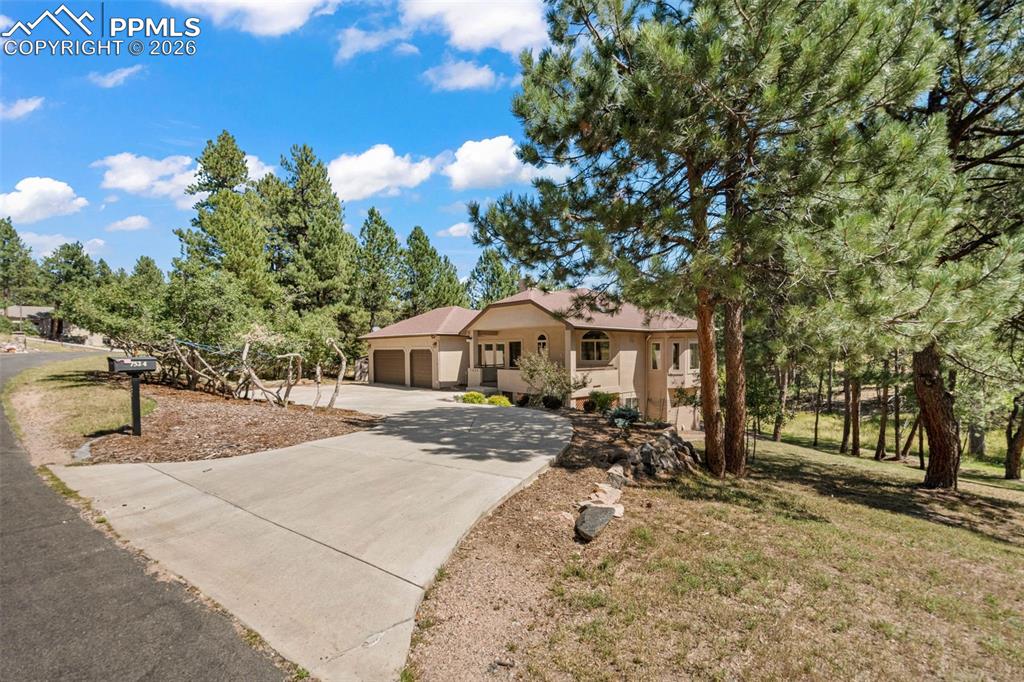 7524 Engineers Court Larkspur CO 80118