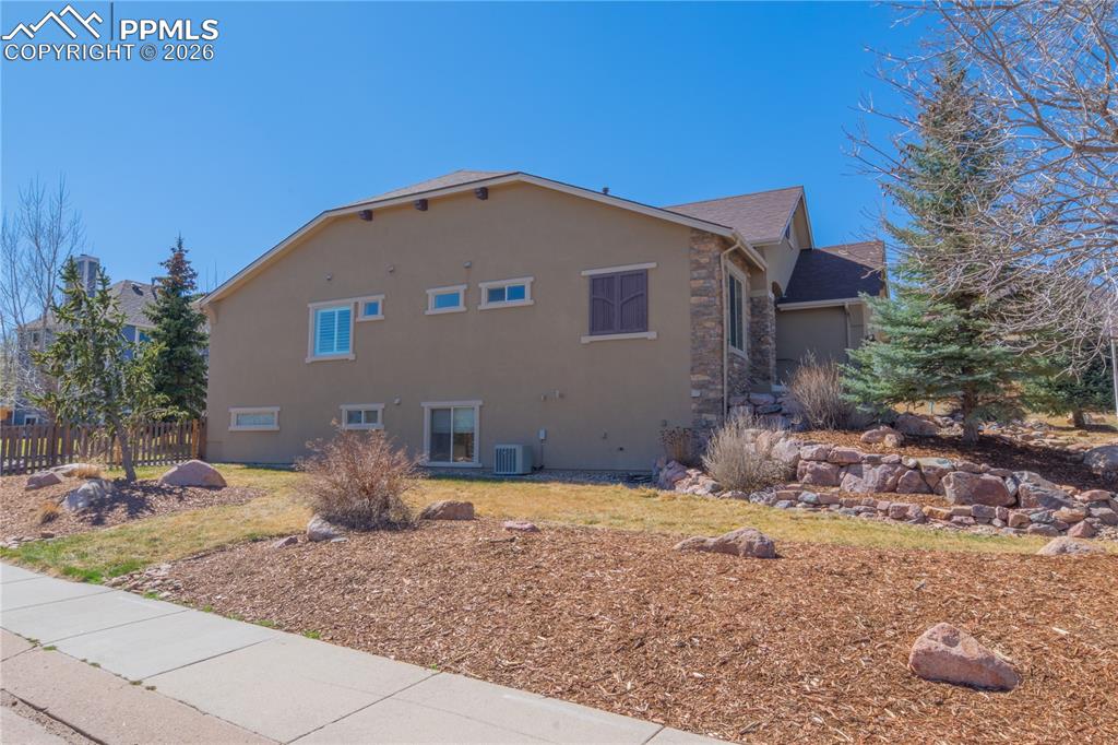 2215 Yankton Place Colorado Springs CO 80919