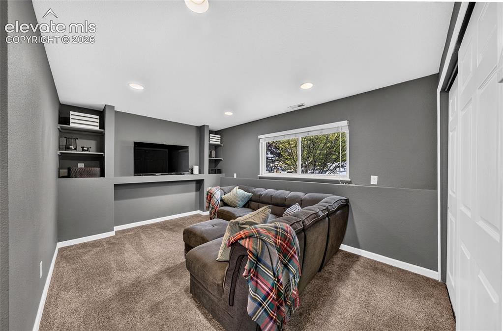 2257 Whitewood Drive Colorado Springs CO 80910