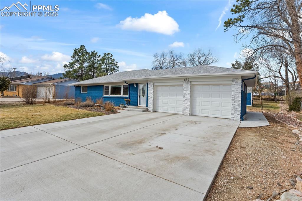 632 Pinon Drive Colorado Springs CO 80905