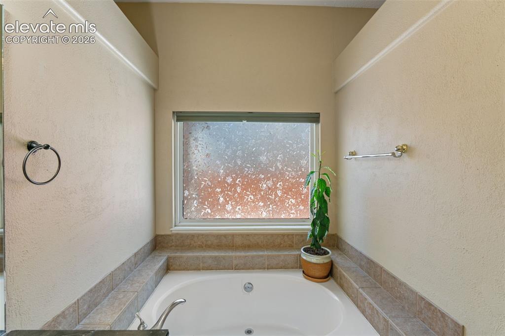 670 Fernglen Court Colorado Springs CO 80906