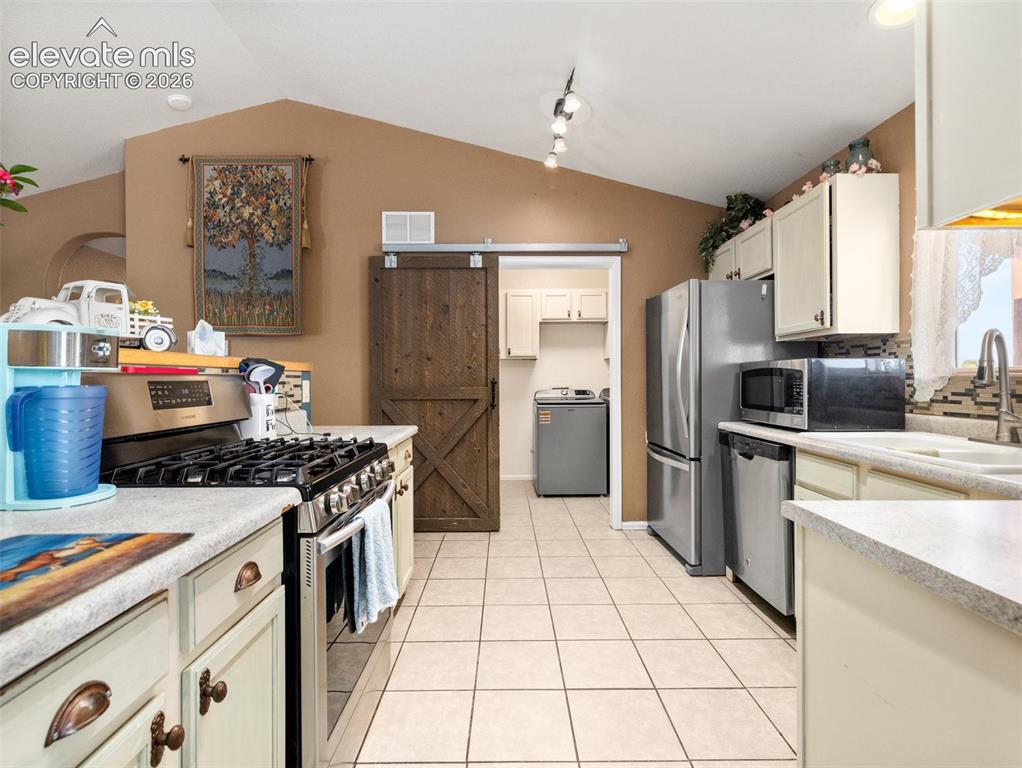675 E Mcclave Drive Pueblo CO 81007