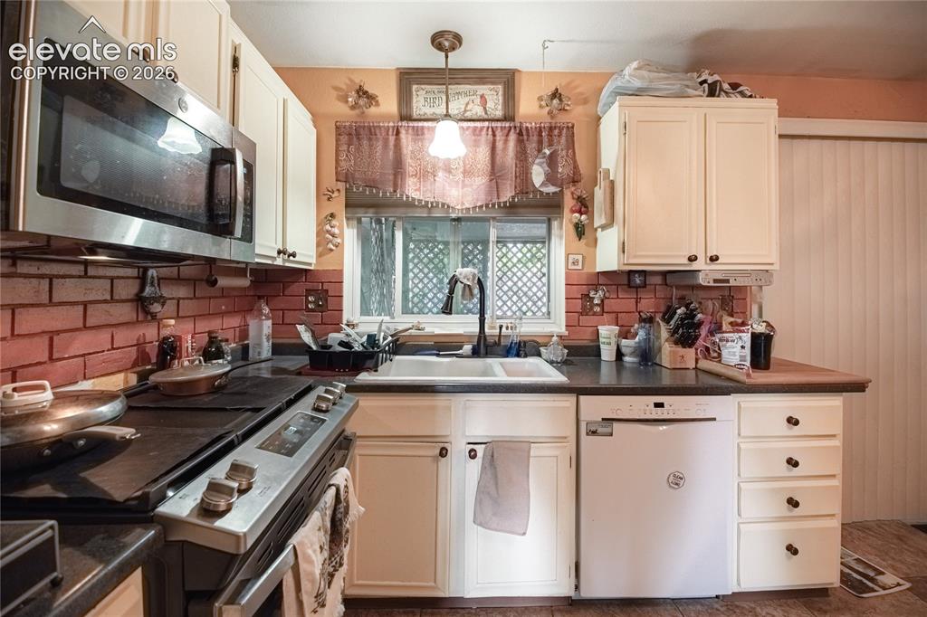 4822 Bailey Place Colorado Springs CO 80916