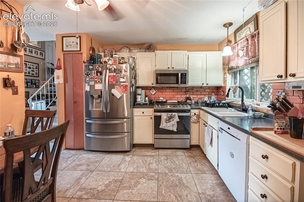 4822 Bailey Place Colorado Springs CO 80916