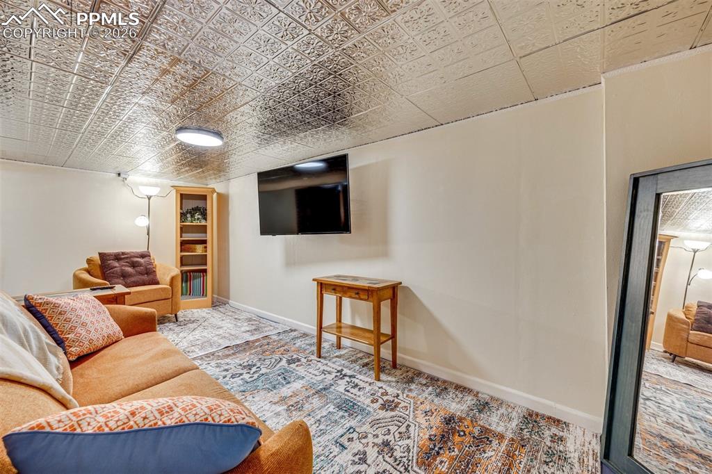 325 W Pitkin Avenue Pueblo CO 81004
