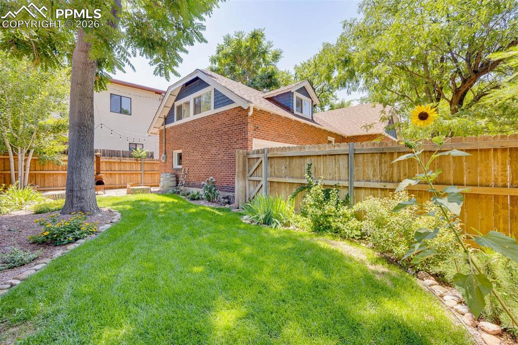 325 W Pitkin Avenue Pueblo CO 81004