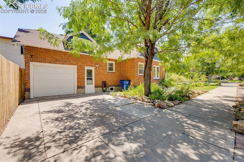 325 W Pitkin Avenue Pueblo CO 81004