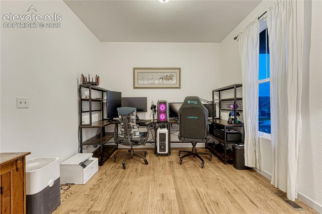 7054 Dutch Loop Colorado Springs CO 80925