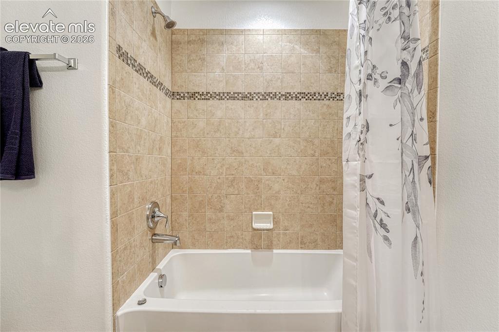 7054 Dutch Loop Colorado Springs CO 80925
