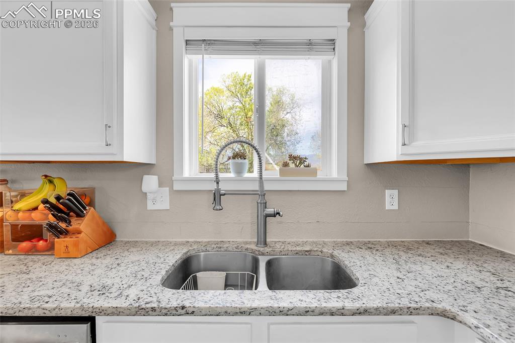 3265 Foxridge Drive Colorado Springs CO 80916