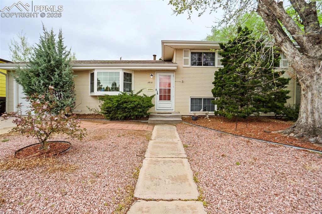1610 Dixon Drive Colorado Springs CO 80909