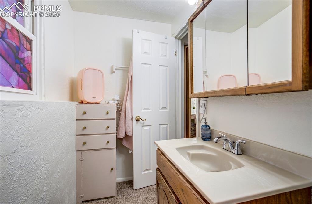1610 Dixon Drive Colorado Springs CO 80909
