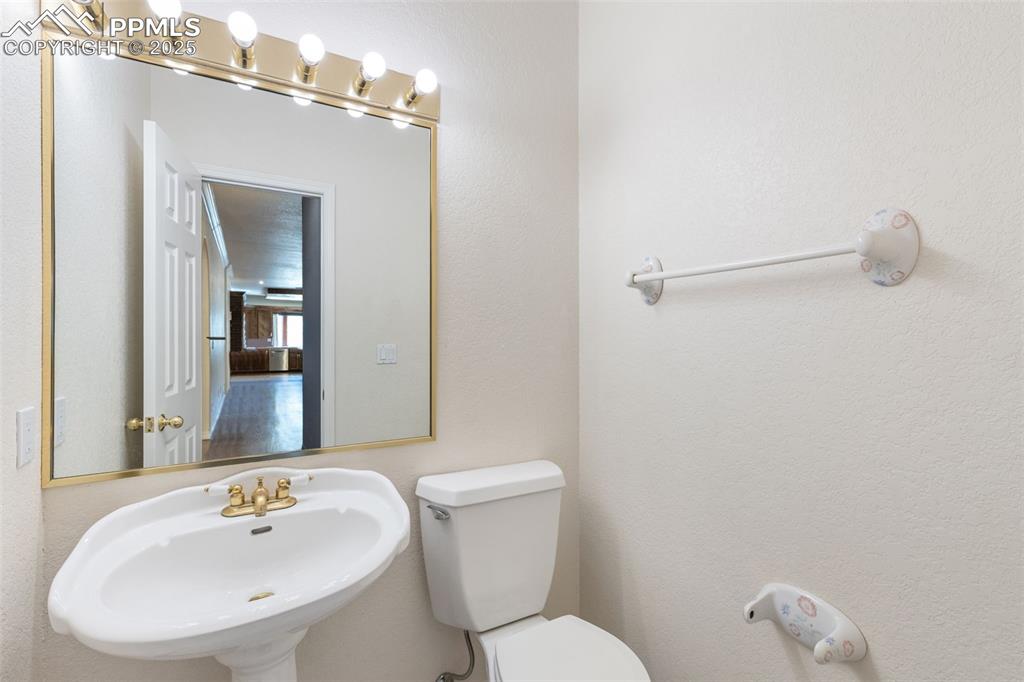 2535 Canada Drive Colorado Springs CO 80922