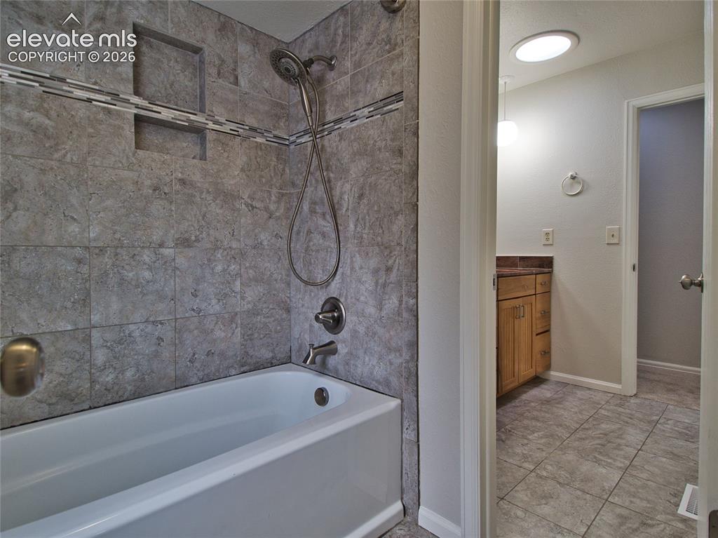 6568 E Gambol Quail Drive Colorado Springs CO 80918