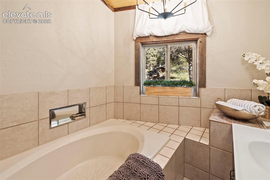 658 Conestoga Creek Road Florissant CO 80816