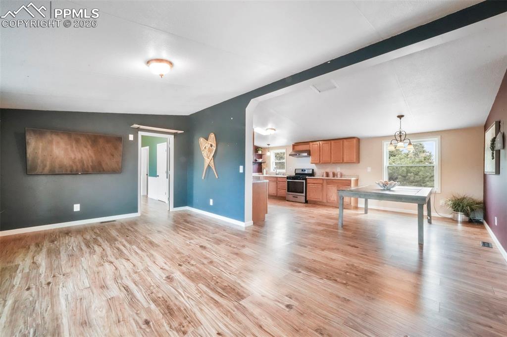 696 Calle De La Nieva Florissant CO 80816