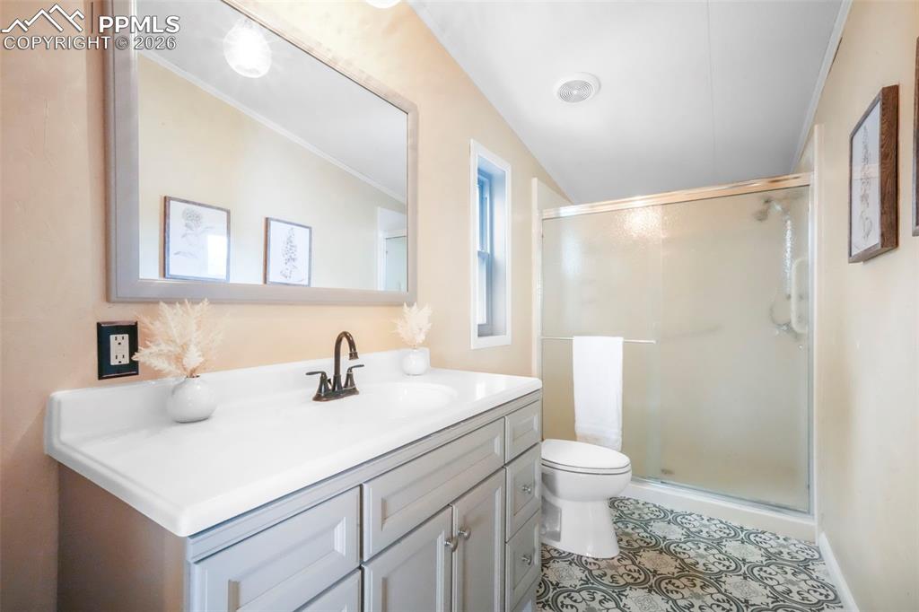 696 Calle De La Nieva Florissant CO 80816