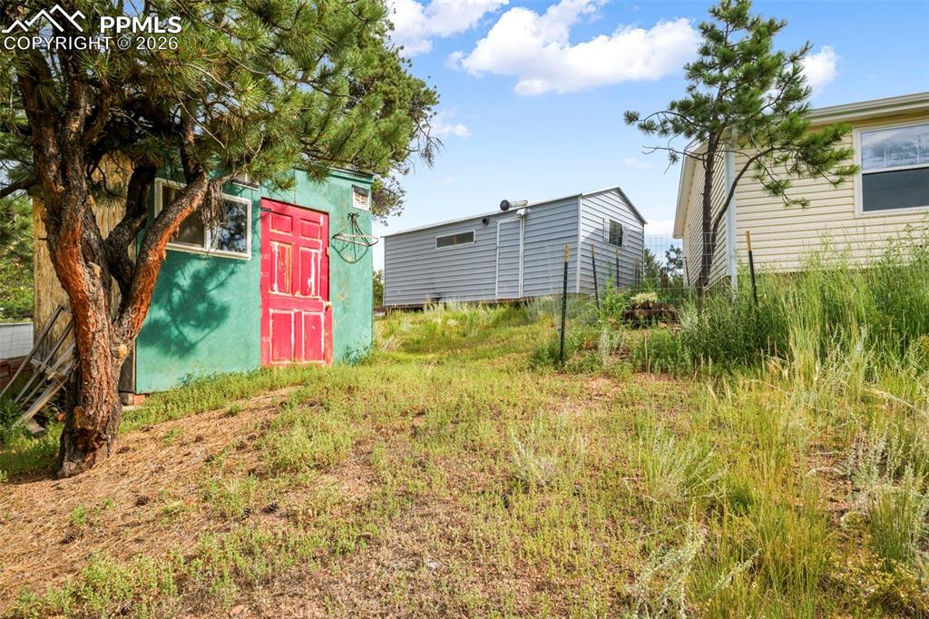 696 Calle De La Nieva Florissant CO 80816