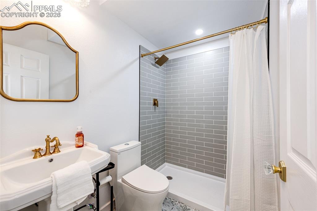 1951 Ruffino Drive Colorado Springs CO 80921